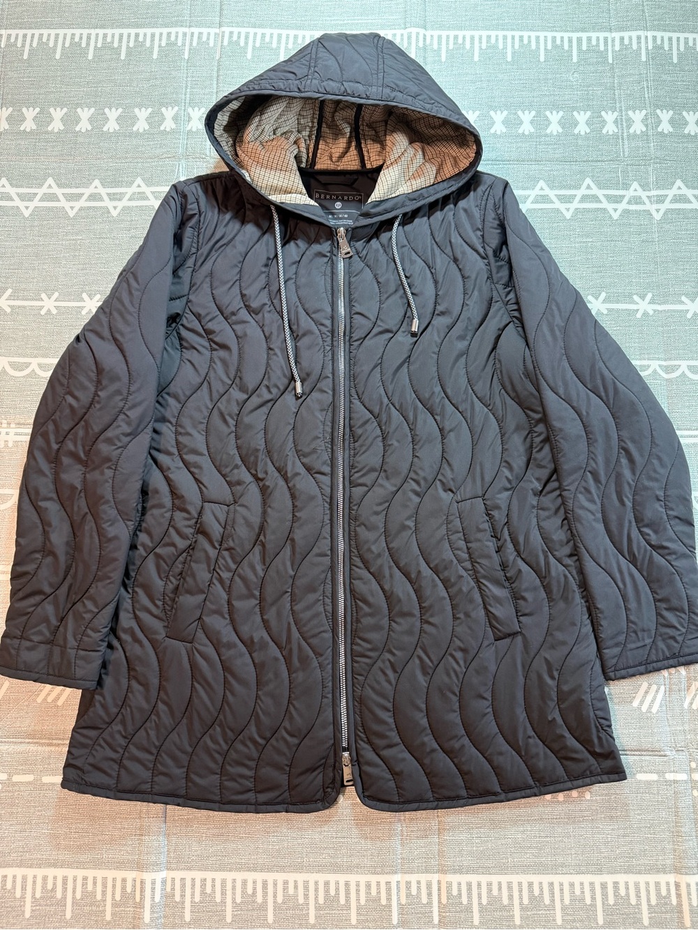 Bernardo EcoPlume Hooded Quilted Jacket - Picture 1 of 11